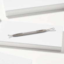 Load image into Gallery viewer, Tweezerman - Tweezerman Skincare Tool