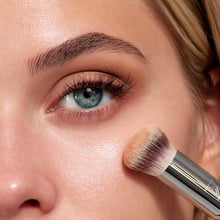 Load image into Gallery viewer, Sigma Beauty - F26 Domed Concealer Brush