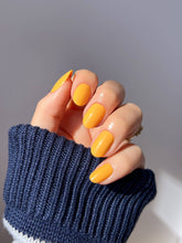 Load image into Gallery viewer, Glamnetic - Sunset Orange
