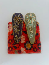 Load image into Gallery viewer, Powder Hair Clips