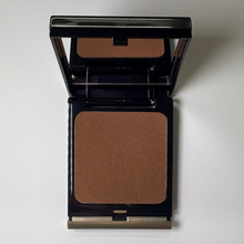 Load image into Gallery viewer, Kevyn Aucoin The Sensual Skin Bronzer