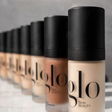 Load image into Gallery viewer, Glo Luminous Liquid Foundation SPF 18