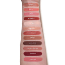 Load image into Gallery viewer, Moira Essential Collection Pressed Pigment Palette