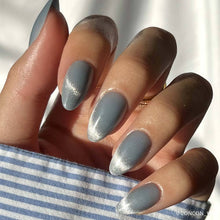 Load image into Gallery viewer, Glamnetic - Baby Blues
