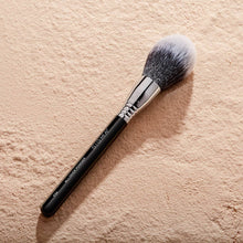 Load image into Gallery viewer, Sigma Beauty - F24 All-Over Powder Brush - Cheek/Face Makeup Tool
