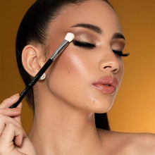 Load image into Gallery viewer, Sigma Beauty - E28 DETAILED BUFFER™ BRUSH
