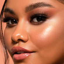 Load image into Gallery viewer, Sigma Beauty - F35 TAPERED HIGHLIGHTER BRUSH
