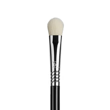 Load image into Gallery viewer, Sigma Beauty - E28 DETAILED BUFFER™ BRUSH
