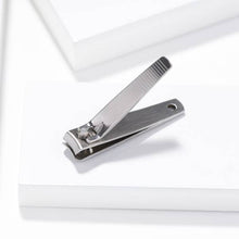 Load image into Gallery viewer, Tweezerman - Tweezerman Fingernail Clipper Stainless
