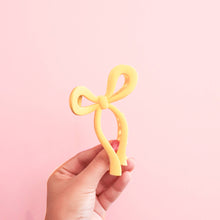 Load image into Gallery viewer, TOOT - Charming Bow Hair Clip
