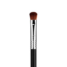 Load image into Gallery viewer, Sigma Beauty - E54 MEDIUM SWEEPER™ BRUSH
