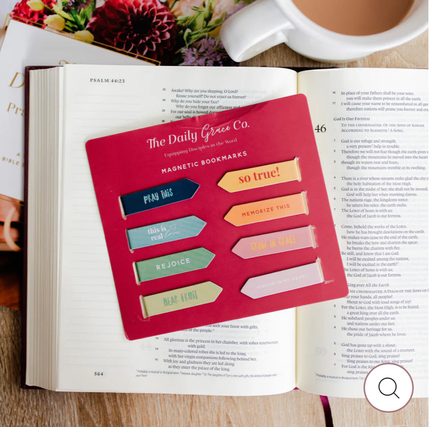 Daily Grace Mini Magnetic Bookmark Set