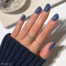 Load image into Gallery viewer, Glamnetic - Regal Blue
