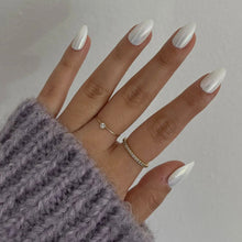 Load image into Gallery viewer, Glamnetic Press-On Nails “Moonlight”
