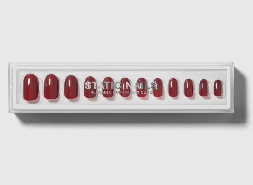 Static Nails Cherry Liquor Round