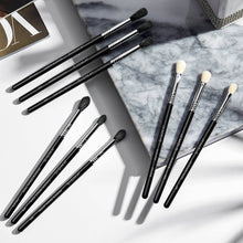 Load image into Gallery viewer, Sigma Beauty - E45 SMALL TAPERED BLENDING BRUSH
