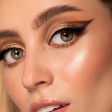 Load image into Gallery viewer, Sigma Beauty - F35 TAPERED HIGHLIGHTER BRUSH
