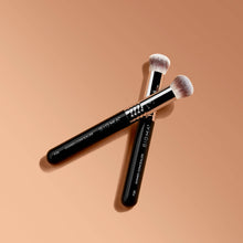 Load image into Gallery viewer, Sigma Beauty - F26 Domed Concealer Brush
